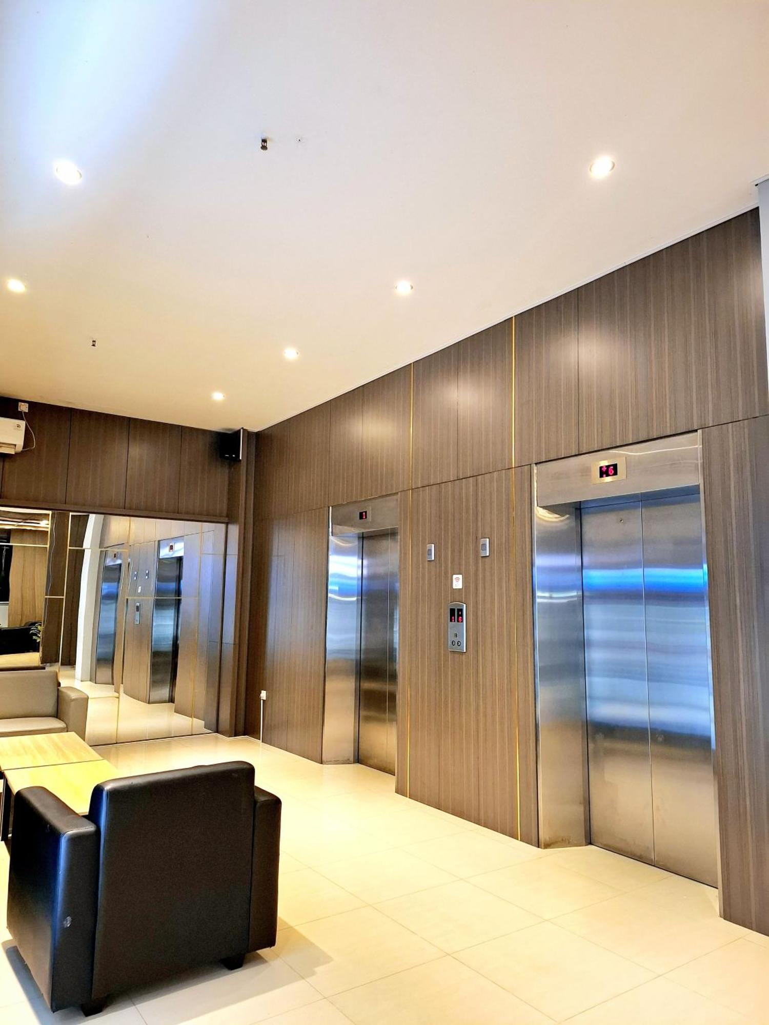 Sm Tower Hotel And Convention Berau Tanjung Redep Екстериор снимка